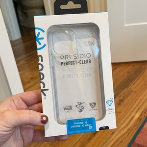 NWT Speck Presidio Perfect-Clear case - iPhone 12
